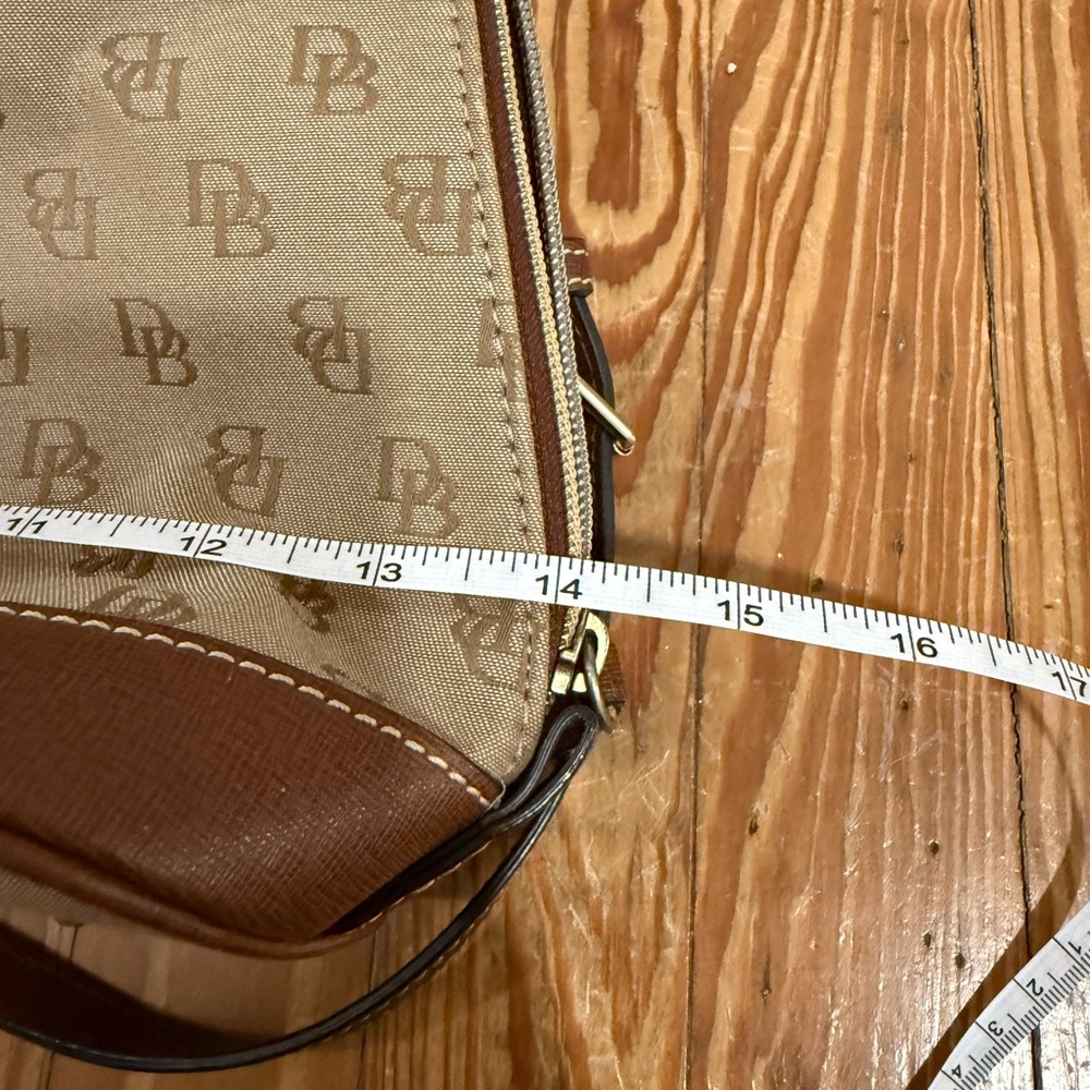 Dooney & Bourke VINTAGE Domed Satchel Beige and Brown Signature Logo Pattern - Picture 8 of 11